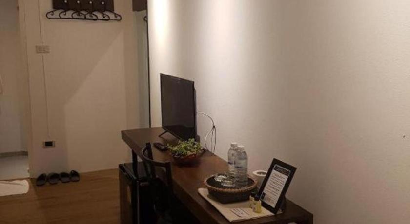 บีอาร์ โฮเทล แอนด์ เรสซิเดนซ์  Hotel ชลบุรี ภายนอก รูปภาพ